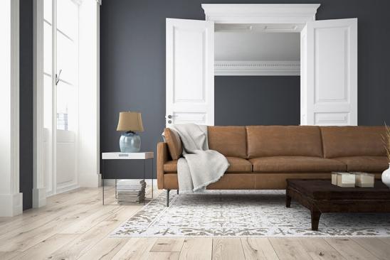 Modern gestaltetes Wohnzimmer in Altbauwohnung