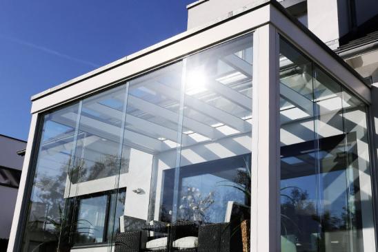 Wintergarten mit Trägerkonstruktion aus Aluminium