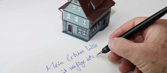 Erbschaftsteuer Immobilien: Handschriftliches Testament