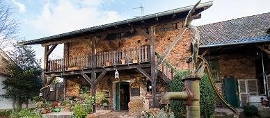Bauernhaus renovieren - Sicht vom Innenhof
