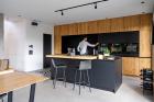 Perfekter Neubau: offen Küche mit Kochinsel