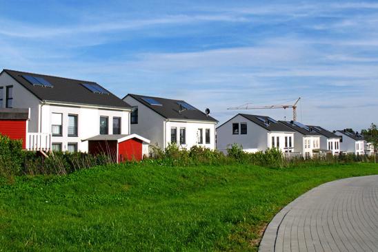Freistehendes Einfamilienhaus mit großzügiger Grünfläche
