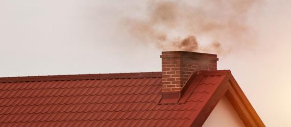 CO2-Steuer: rauchender Schornstein