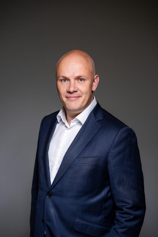 Portraits der Präsidenten und der Vorstände der Deutschen Bundesbank und der Banque de France, im Palais Biron, Tagungshaus der Wirtschaft, Lichtentaler Str. 92, 76530 Baden-Baden, am 04.10.2023, Baden-Württemberg, DEU, Germany, Deutschland - Zweitverwendung nach MFM, Belegexemplar an: mail@sebastian-berger.de, Copyright notice: Sebastian Berger www.sebastian-berger.de - Instagram: @sebastianberger.photography CREDIT: Sebastian Berger - Affalterbacher Str. 32 - 71686 Remseck - Germany - mobile +49 174 2437129 - mail@sebastian-berger.de - www.sebastian-berger.de