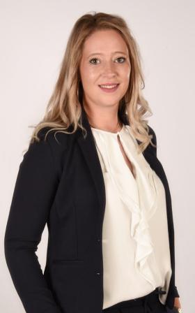 Carina Kronschnabl: Baufinanzierung & Bausparen in Grafenwiesen