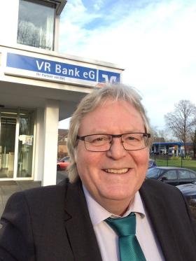 Uwe Ulbrich: Baufinanzierung & Bausparen in Neuss