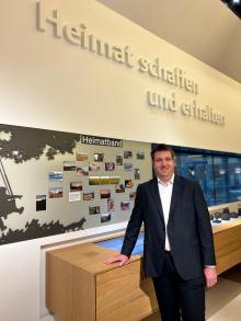 Alexander Hühner 01522 / 2685092 Korbach 