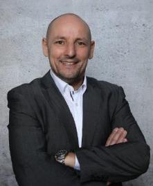 Arndt Weber 01522 / 2684747 Altenkirchen 