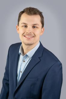 Christopher Faß 01522 / 2683804 