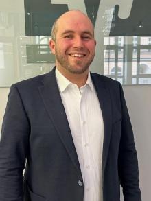 Dominik Hösl 01522 / 2685054 