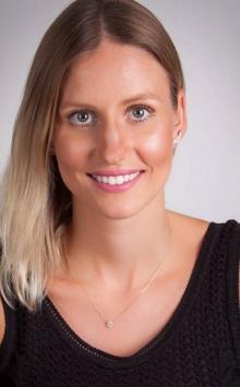 Isabel Holocher 01522 / 2686882 Stuttgart