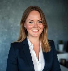 Julia Lackner 01522 / 2684067 Burscheid