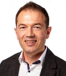 Michael Hartmann 01522 / 2686858 Lennestadt
