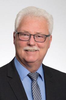 Michael Hopfe 03671 / 4559883 Saalfeld