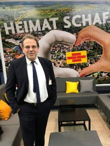 Michael Lassowski 01522 / 2684377 Stendal