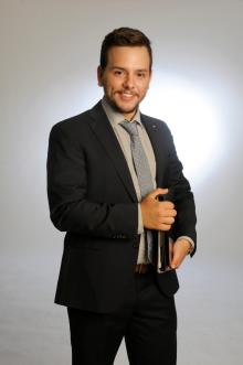 Norbert Ovari 01522 / 2686912 Schlüchtern