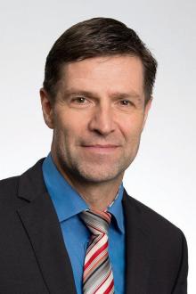 Pierre Kummer 01522 / 2685693 Neuhaus