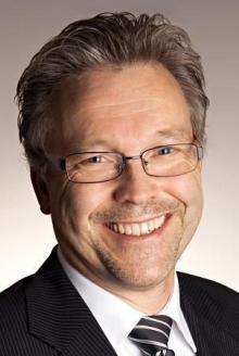 Thomas Henkelmann 01522 / 2686899 Hofheim