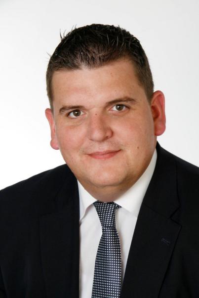 Thomas Isenhardt Bausparen Und Baufinanzierung In Koln