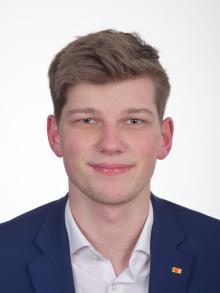 Torge Müller 01522 / 2687059 Stockelsdorf