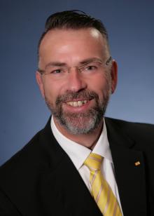Ulrich Schellien 01522 / 2685261 Springe