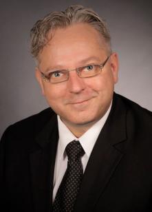 Uwe Terborg 01522 / 2686957 Uelsen