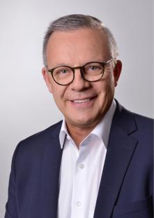 Uwe Wagner 01522 / 2684379 Neudenau 