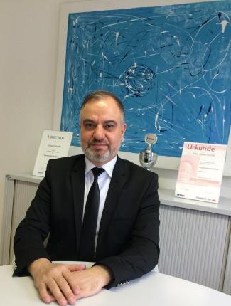 Ahmet Özcelik: Baufinanzierung & Bausparen in Fellbach