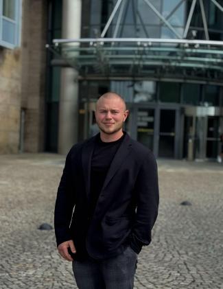 Alexander Zipfel: Baufinanzierung & Bausparen in Schmölln