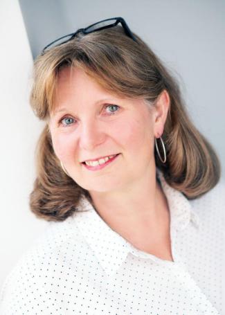 Astrid Schäwel: Baufinanzierung & Bausparen in Neubrandenburg