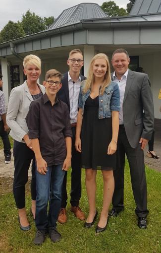Erik Hochscheid: Baufinanzierung & Bausparen in Erftstadt