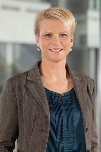 Kerstin Düsterhöft: Baufinanzierung & Bausparen in Weinstadt