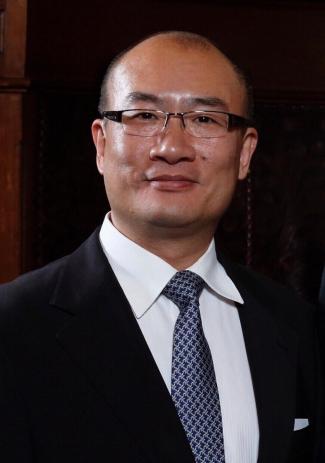 Menghong Yao: Baufinanzierung & Bausparen in Hamburg