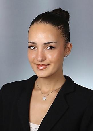 Zeynep Aksu: Baufinanzierung & Bausparen in Eresing